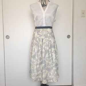 Anne Klein A-Line Skirt Size 10  100%Silk